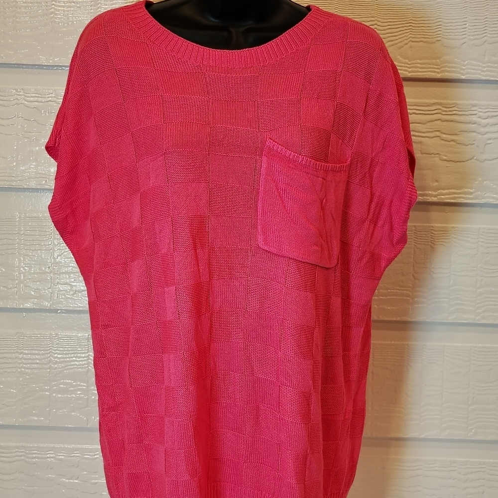 Pink Women's Large Cap Sleeve Checkerboard Knit Top Relaxed Breathable Pocket